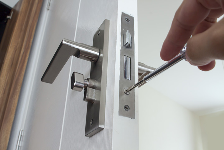 Our local locksmiths are able to repair and install door locks for properties in Crouch End and the local area.